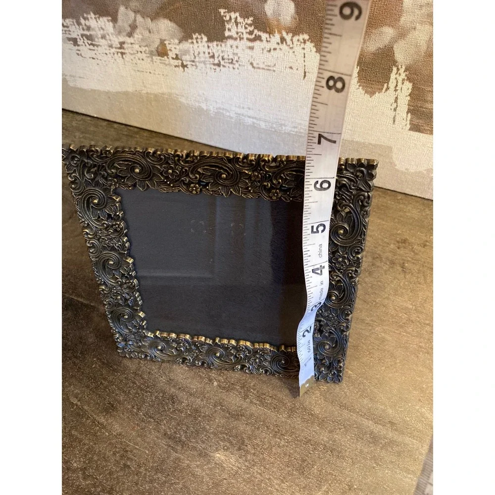 unbranded ornate tabletop